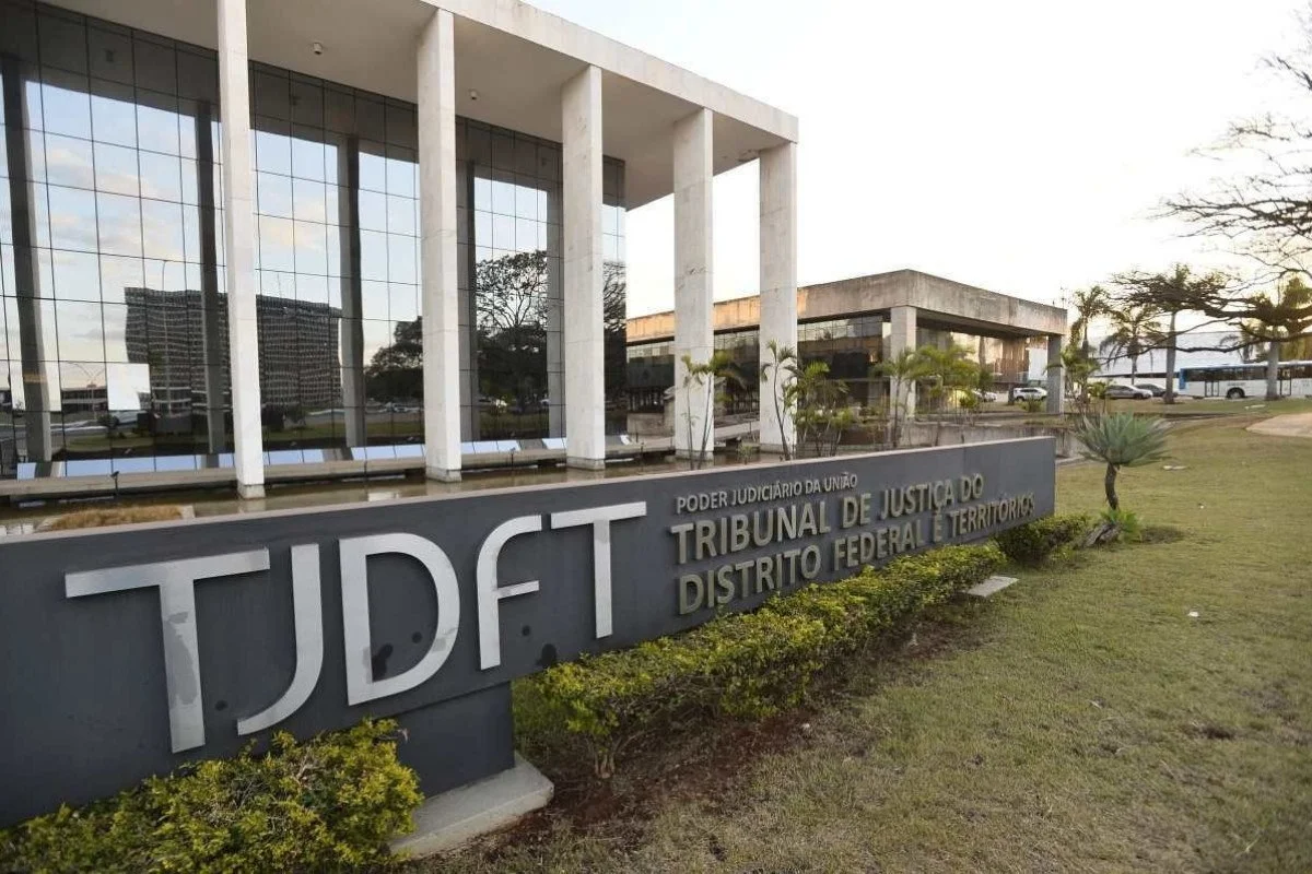 Fachada do Tribunal de Justiça do Distrito Federal e dos Territórios.