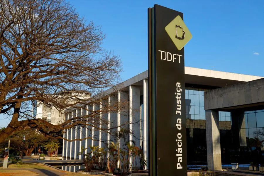 Liminar garante defesa presencial em oitivas de PAD de servidores do DF